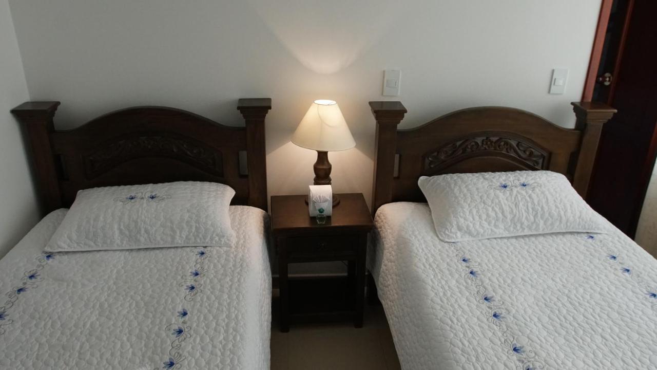 Hotel Sipa ドゥイタマ エクステリア 写真