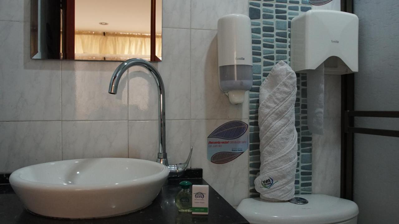 Hotel Sipa ドゥイタマ エクステリア 写真